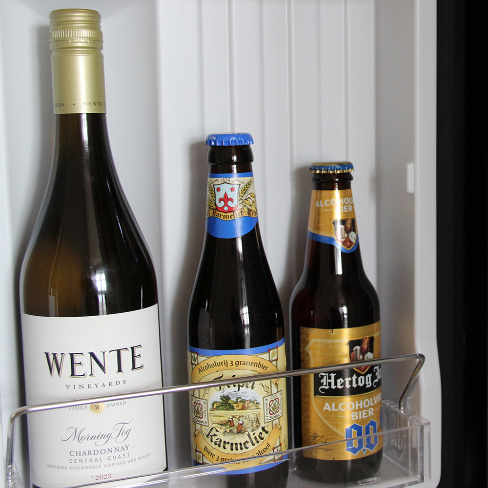 B&B Wijchen, Slapen aan het Ven, exclusieve lodge aan het water, inclusief minibar